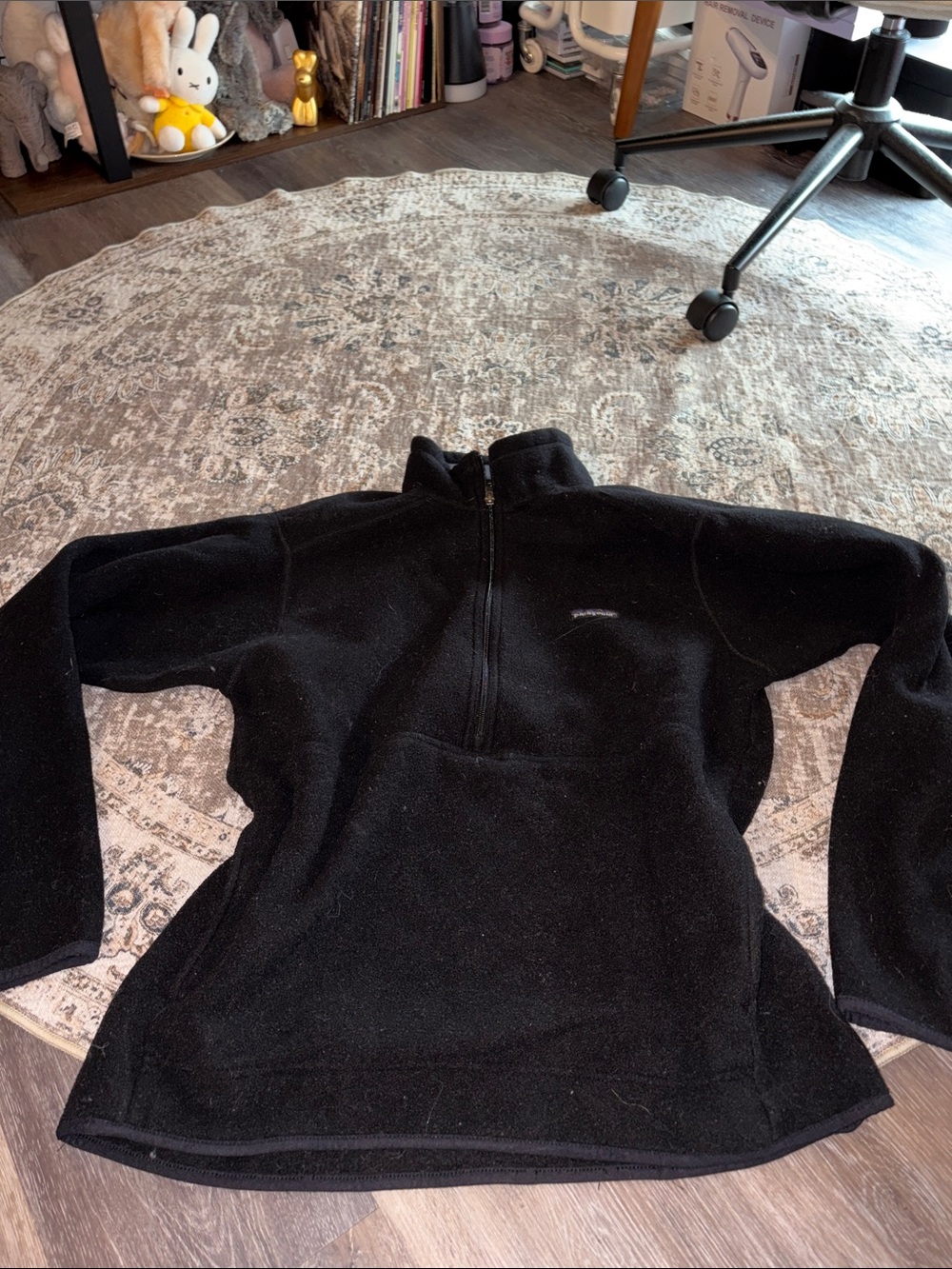 Patagonia Men's Black Half-Zip Fleece Pullover